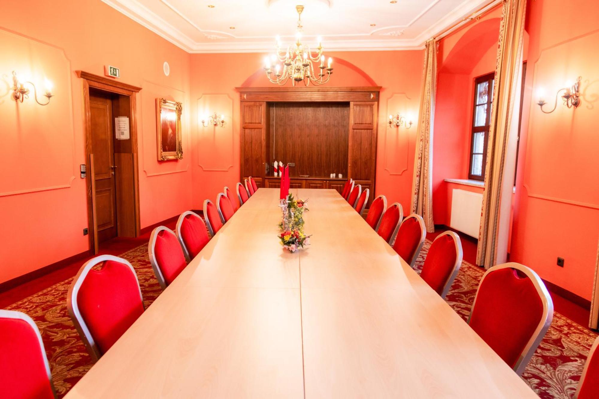 Hotel Schloss Schkopau Экстерьер фото