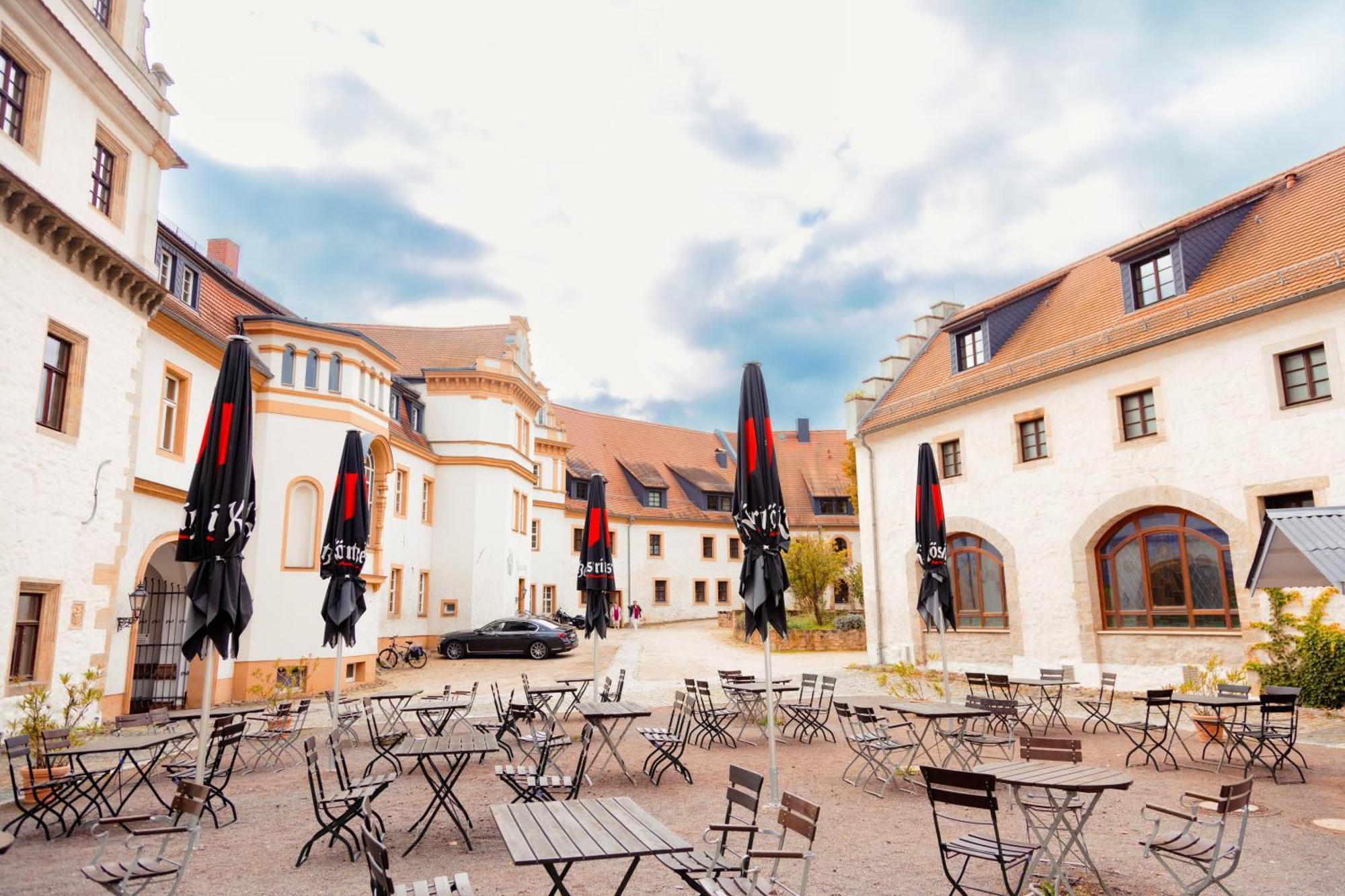 Hotel Schloss Schkopau Экстерьер фото