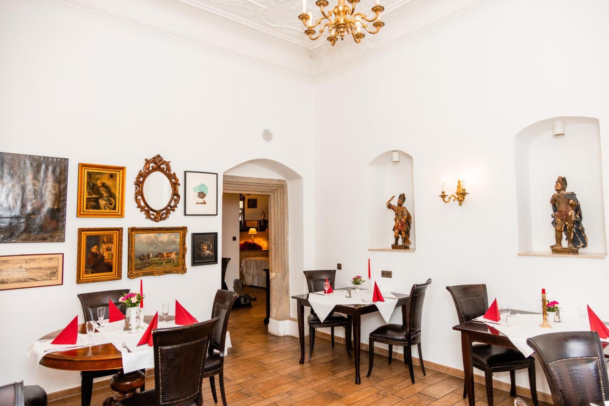 Hotel Schloss Schkopau Экстерьер фото