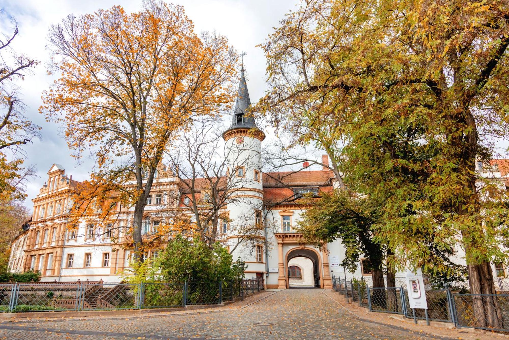 Hotel Schloss Schkopau Экстерьер фото